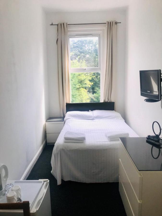Budget Tweepersoonskamer met Gedeelde Badkamer