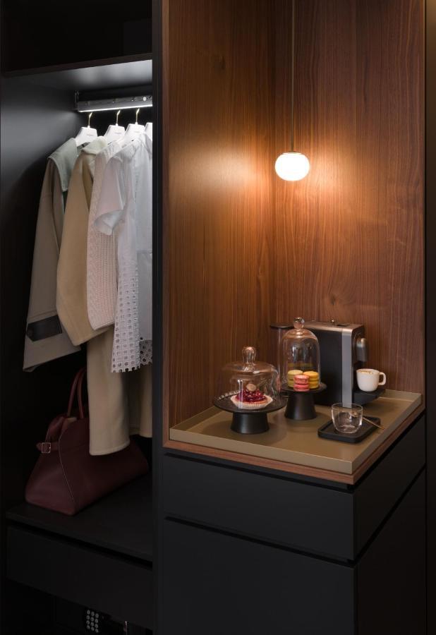 Urban Room