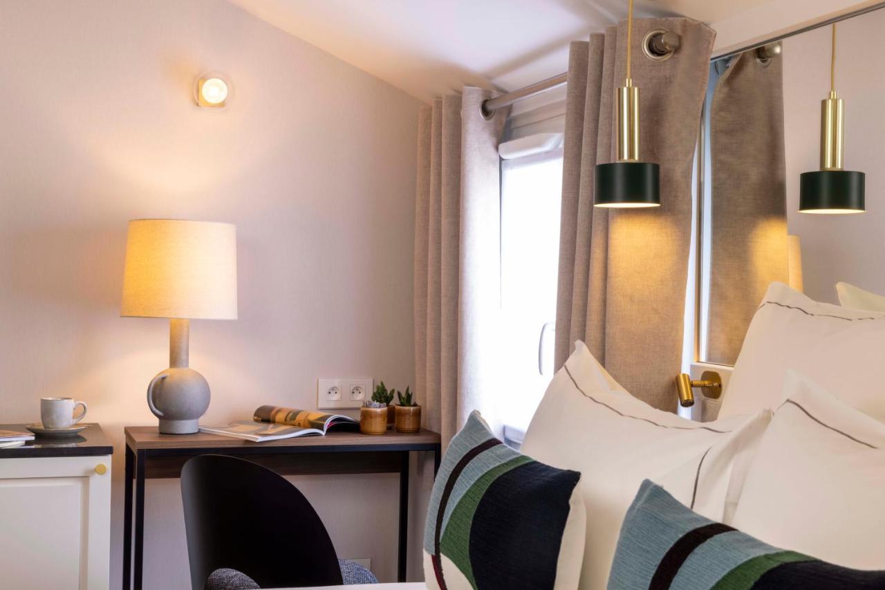 Double Room Exotique