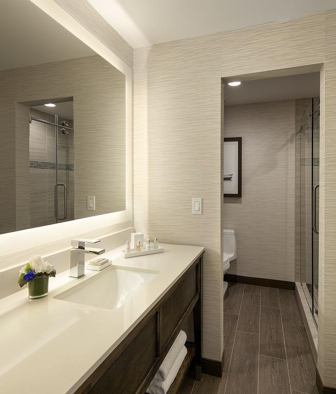 Chambre Lit King-Size - Vue sur Ville