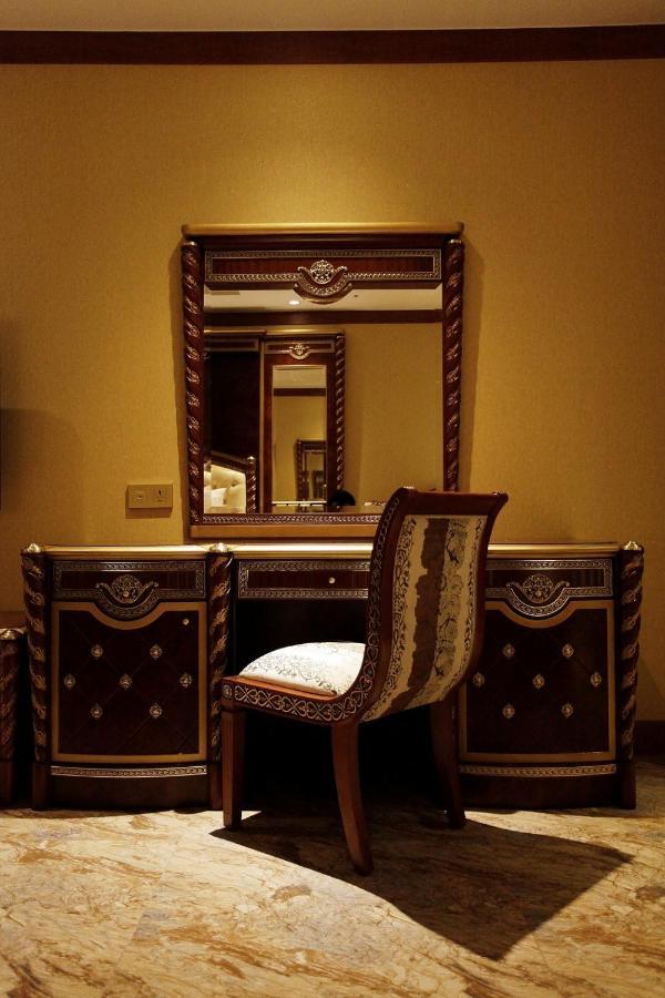 Sky Deluxe Room