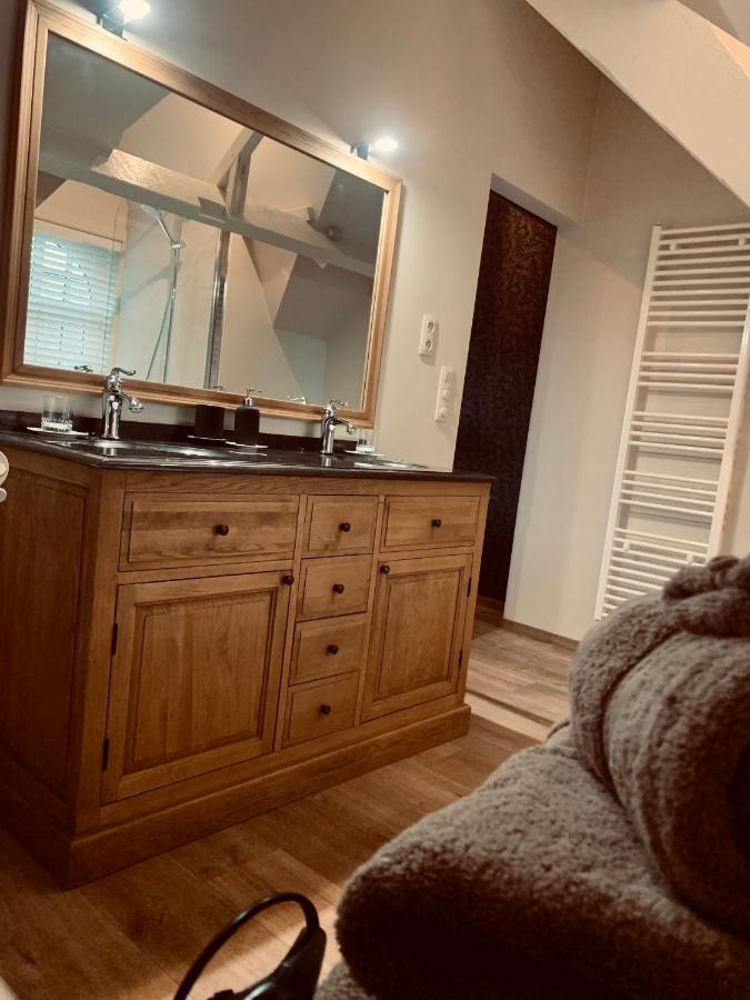 Deluxe Double Room Bath