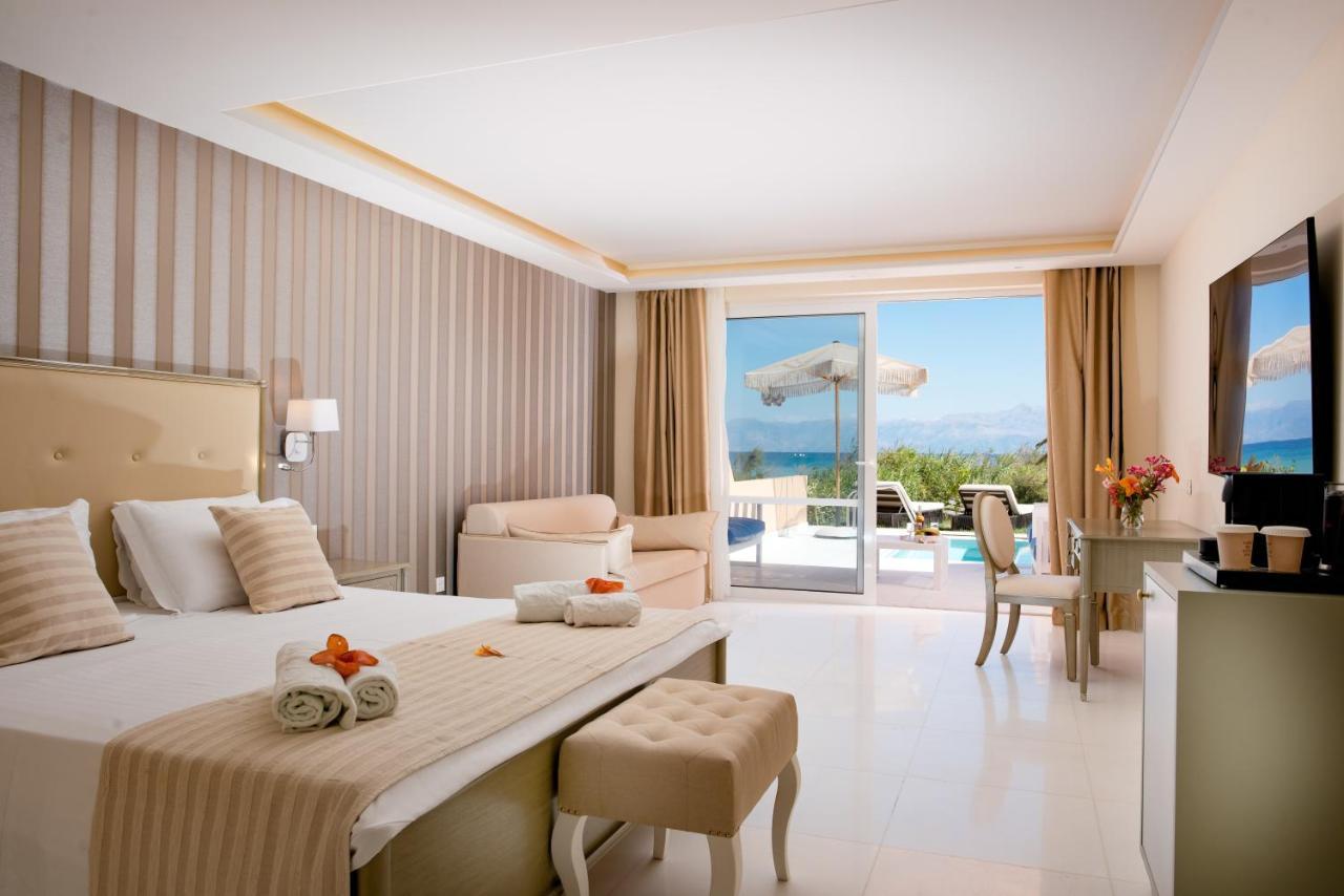 Suite with Private Pool,1148630518:JPEG
