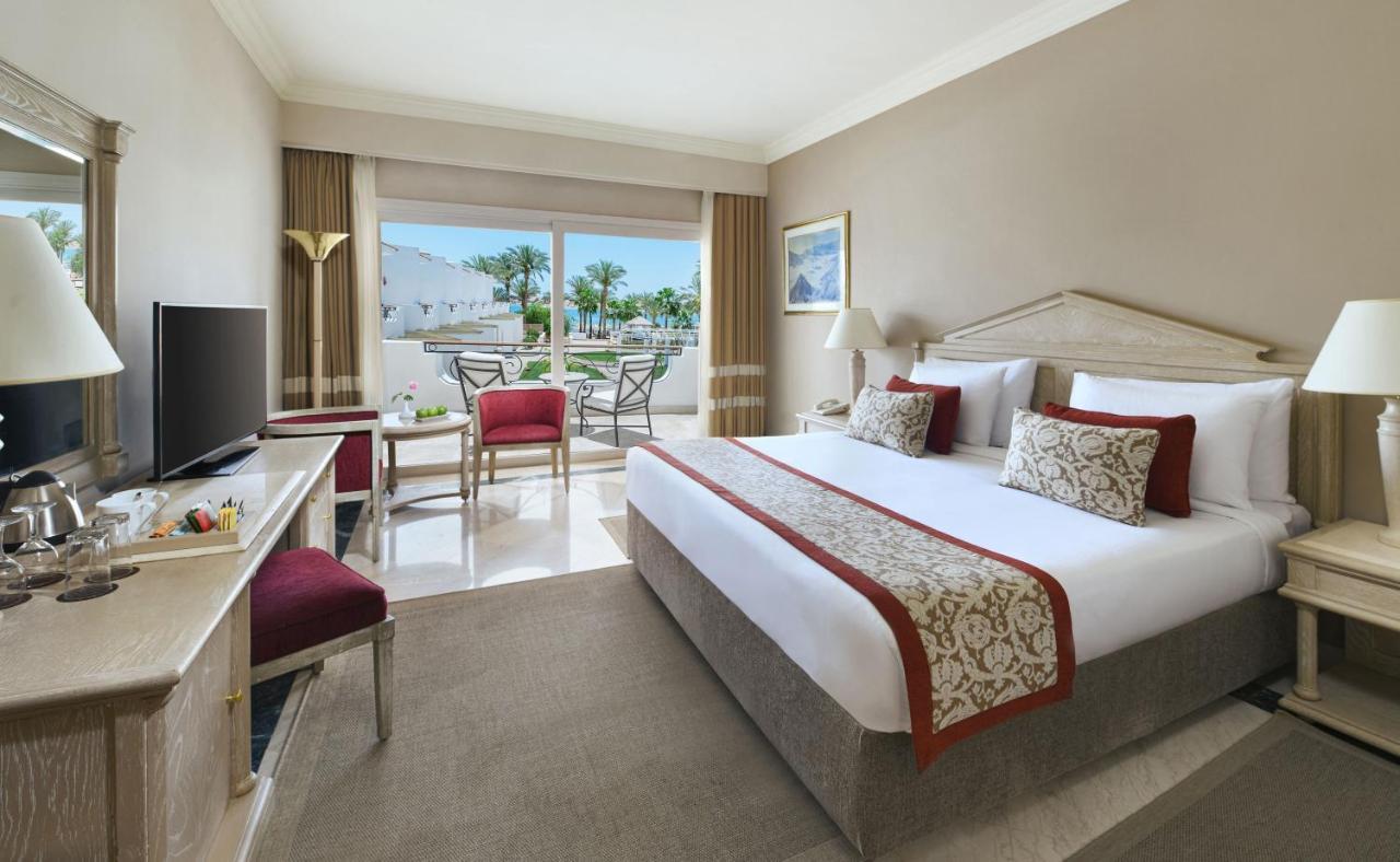 Superior Queen or Twin Bed Garden View