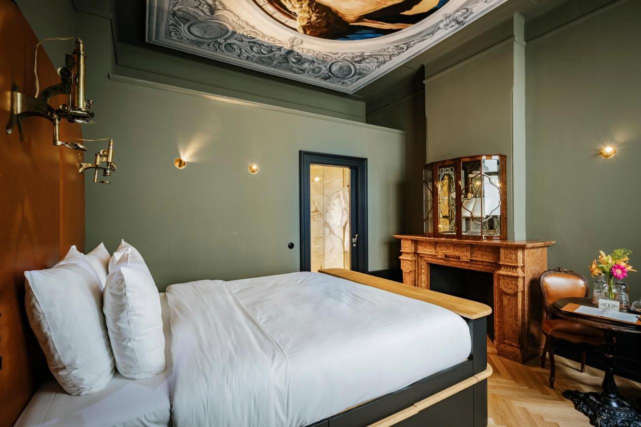 Deluxe Double Room Antonie van Leeuwenhoek