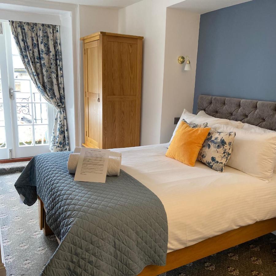 Double Room with Balcony and Sea View