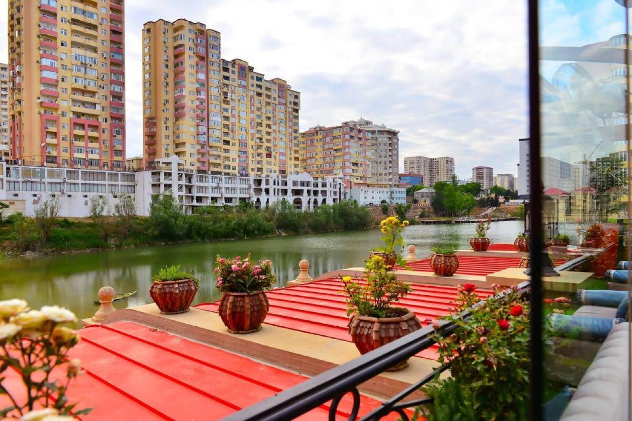 Quarto Triplo com Vista Lago