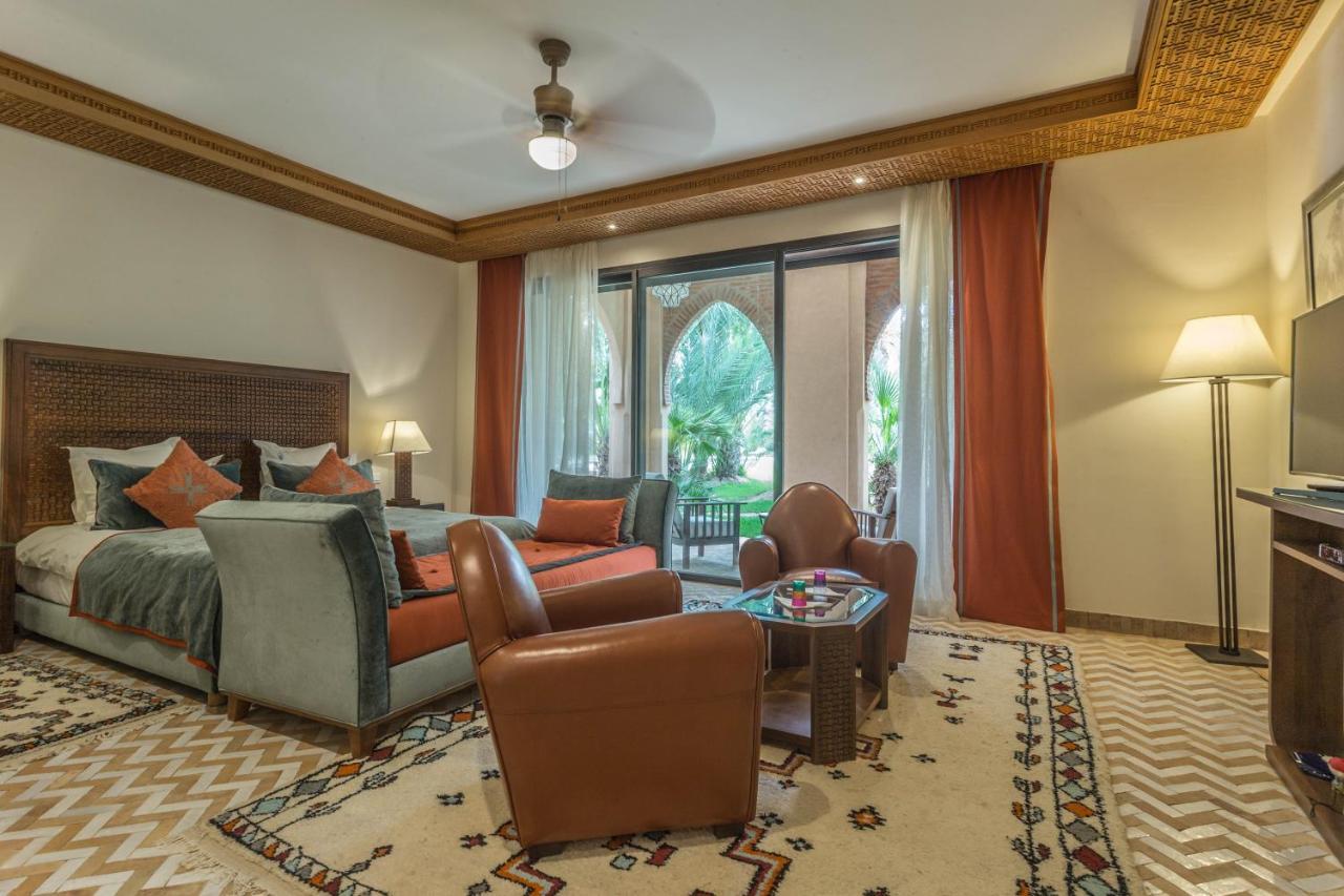 Deluxe Queen Suite
