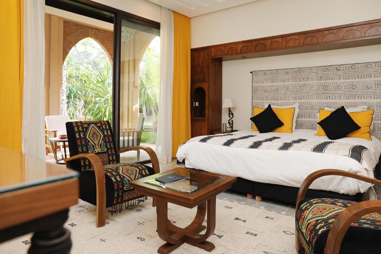 Deluxe Queen Suite