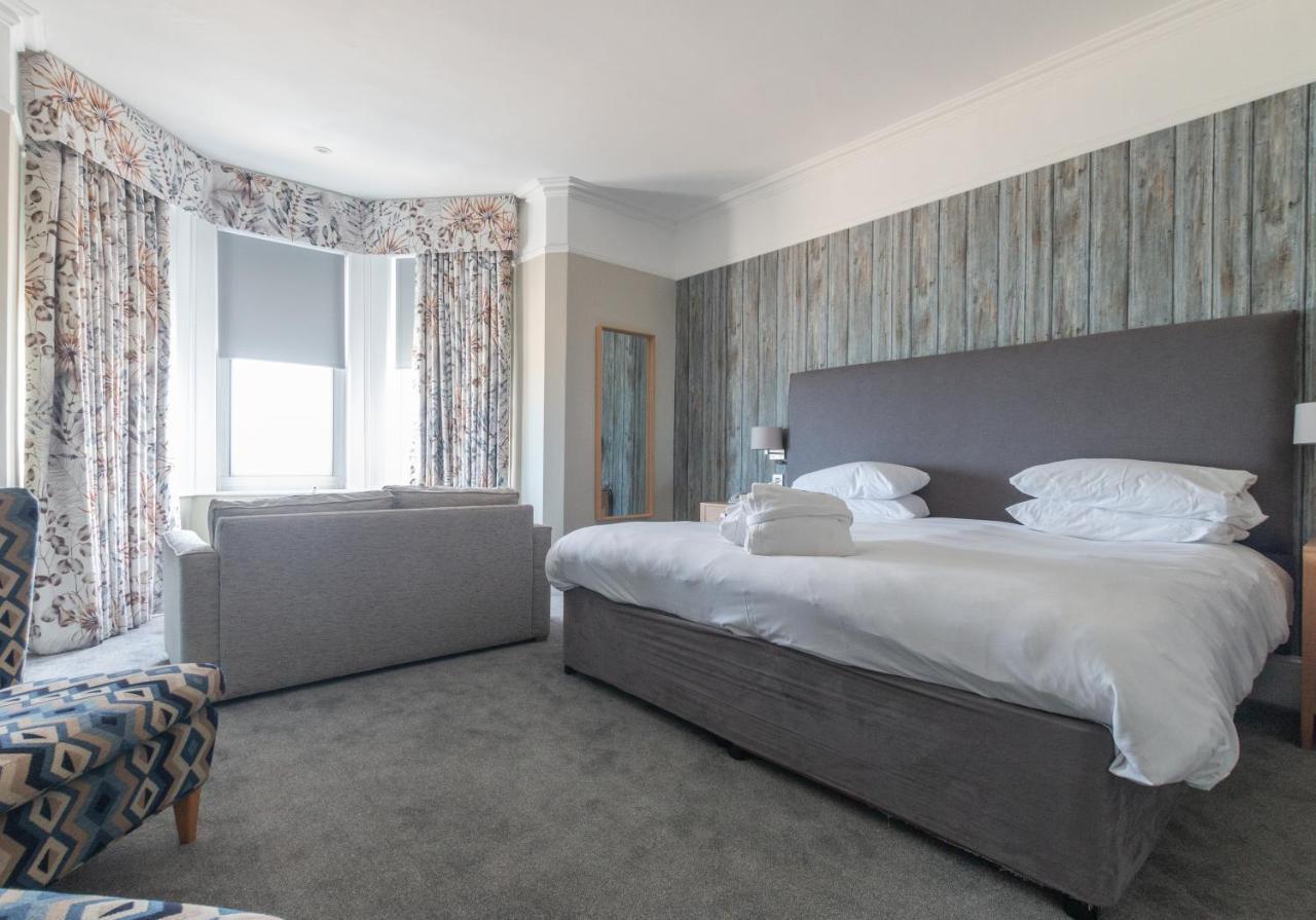Deluxe Double or Twin Room Sea View