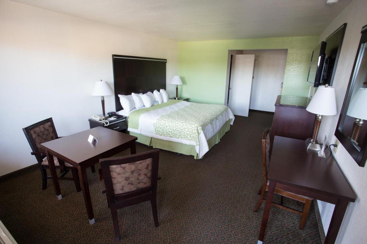 King Room Non-Smoking