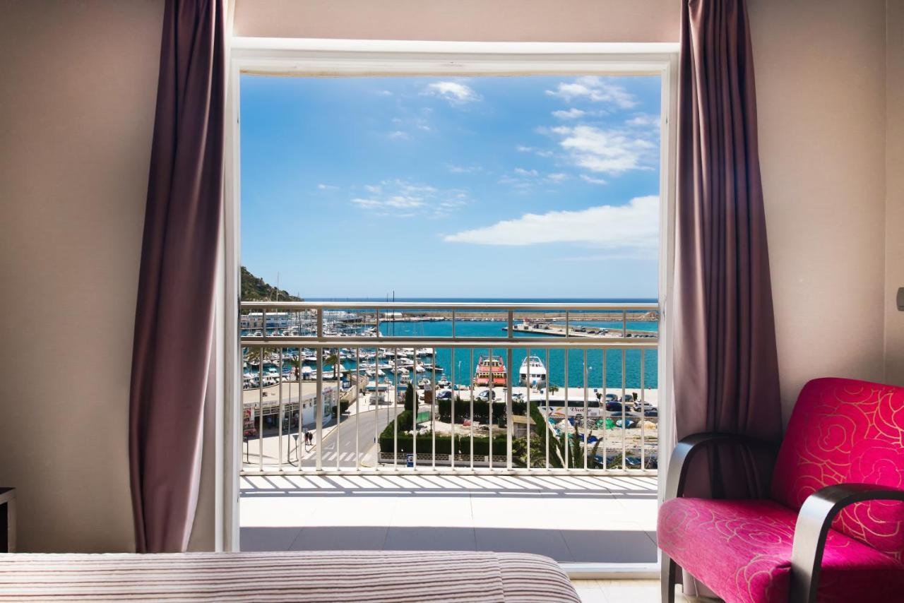 Superior Double or Twin Room Front Sea View Terrace