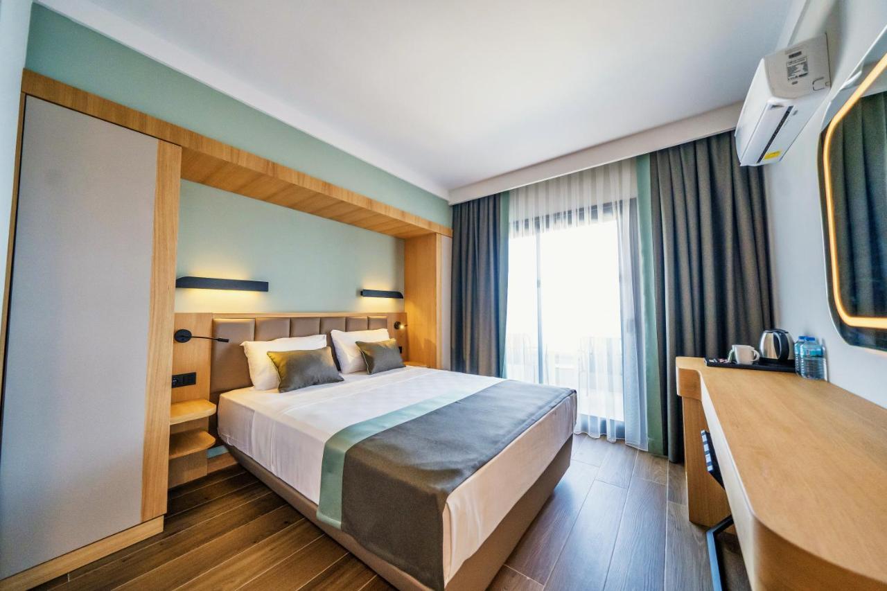Double Room Mountain View