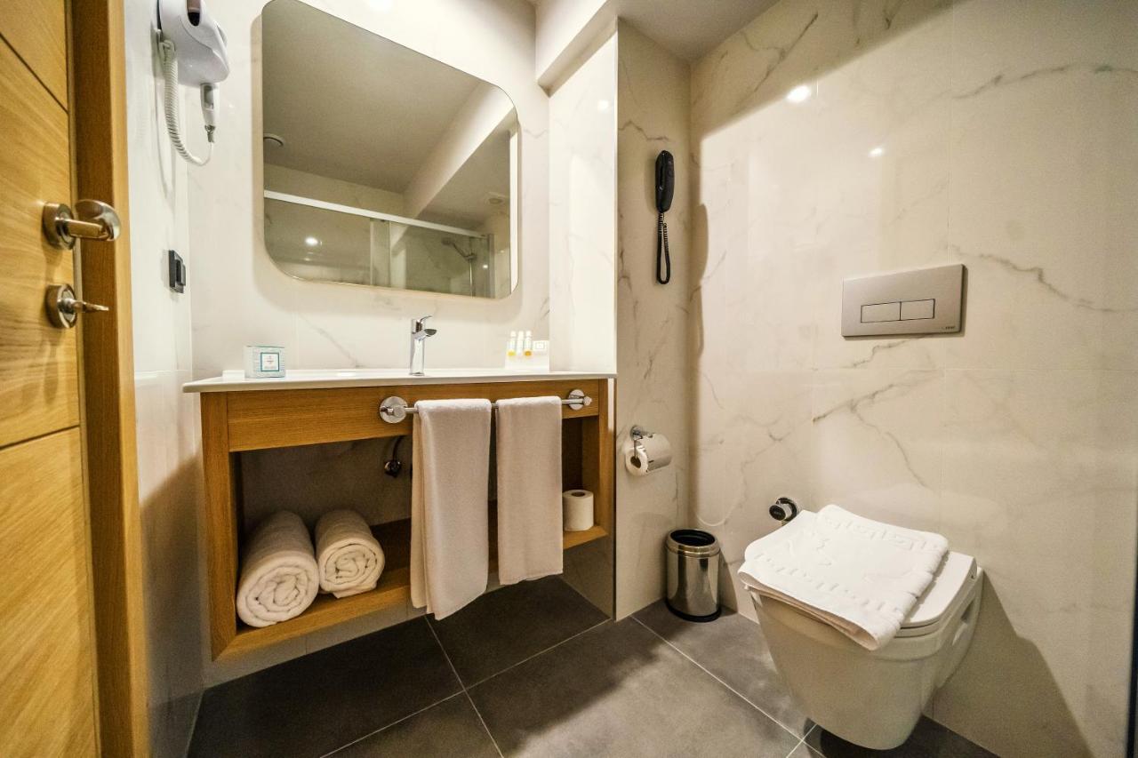 Double Room Mountain View