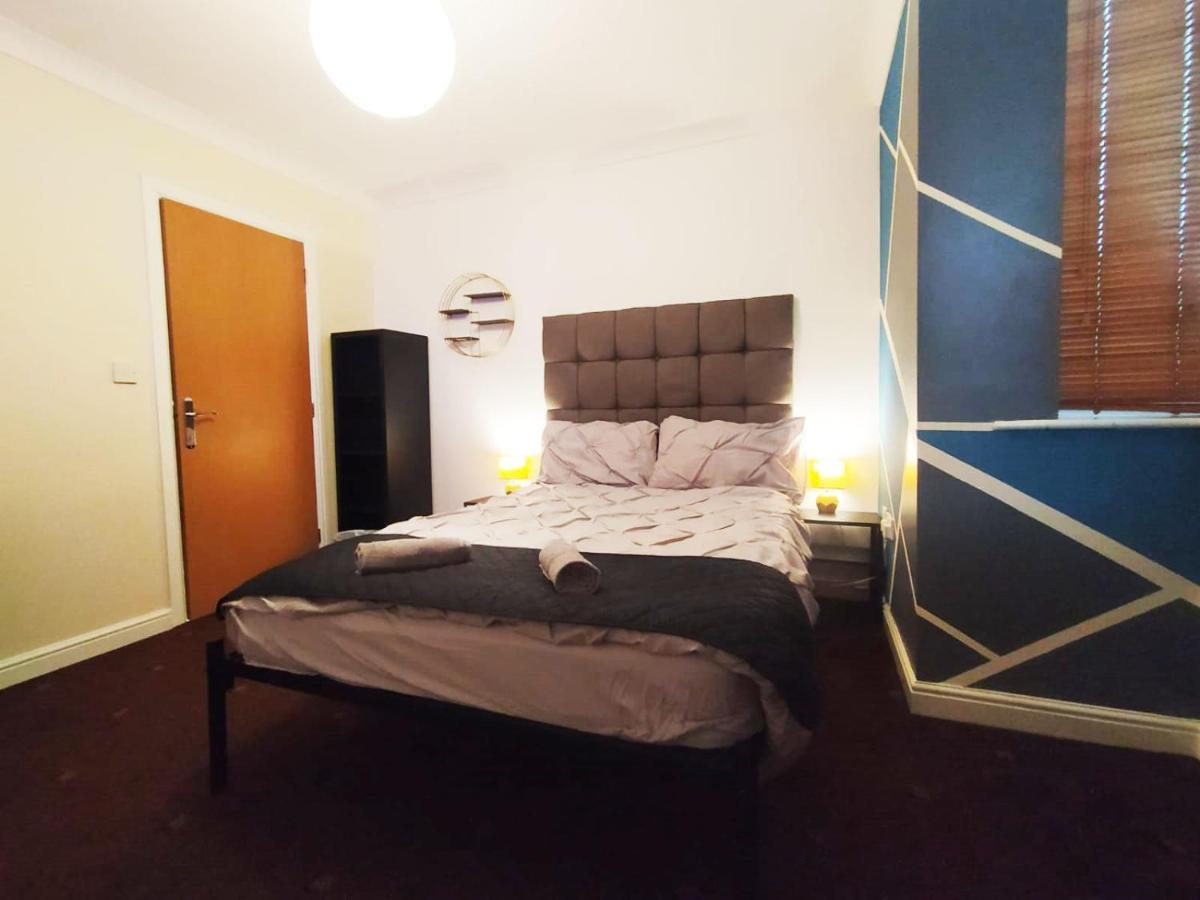 Double Room Private Bathroom