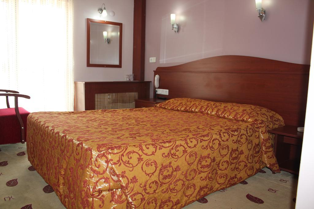 Budget Single Room