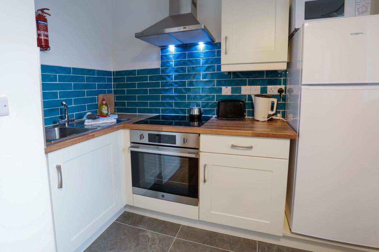 One-Bedroom Apartment,1161900162:JPEG