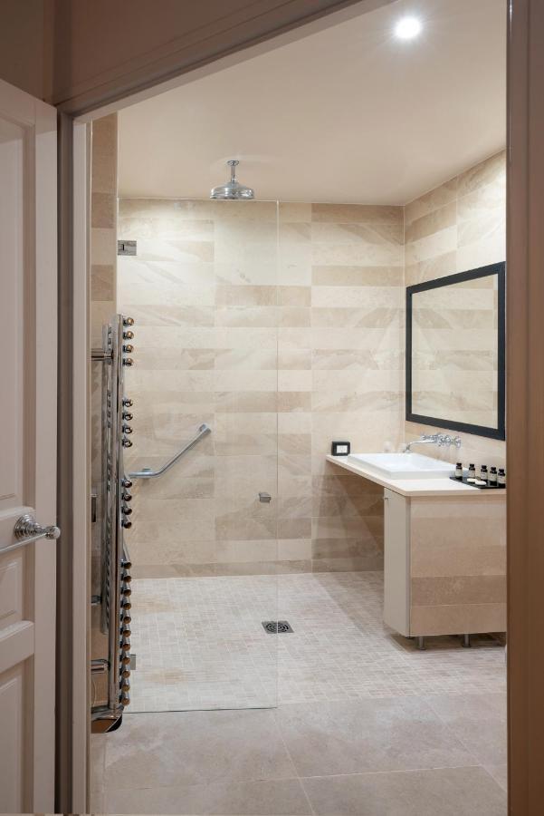 Double or Twin Room Disability Access