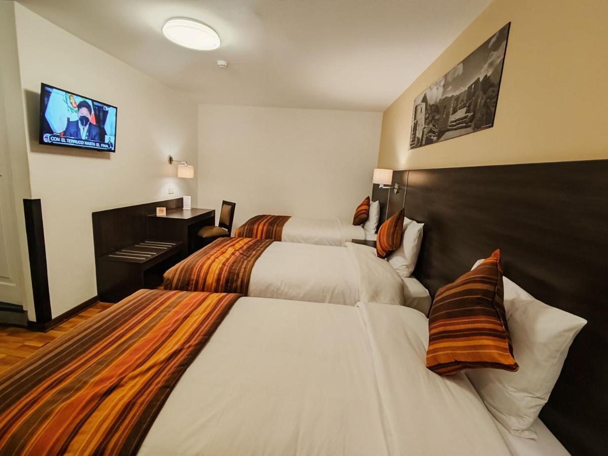 Triple Room