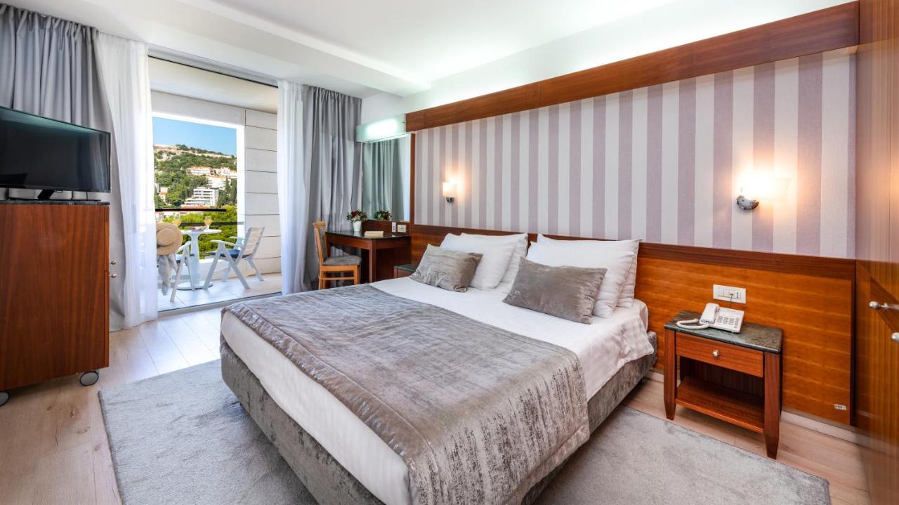 Limited Offer - Double/Twin Room with Balcony and Sea View - Half Board Included,1589215419:JPEG