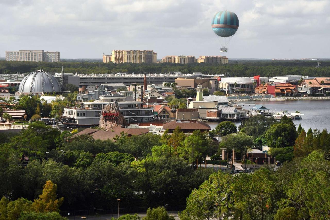 Queen Room Disney View