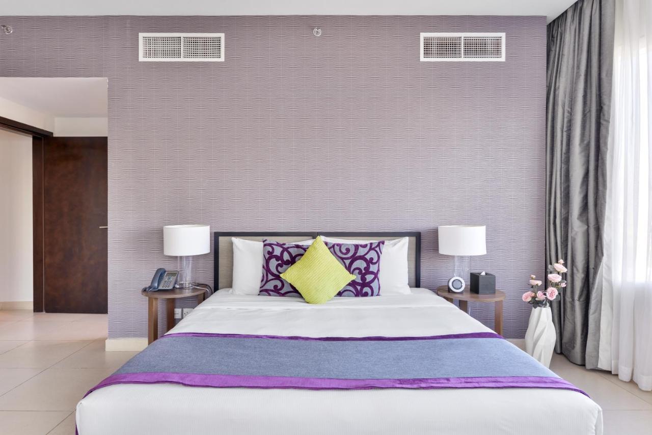 Deluxe Two-Bedroom Apartment