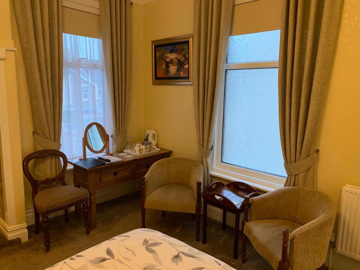 Superior King Room