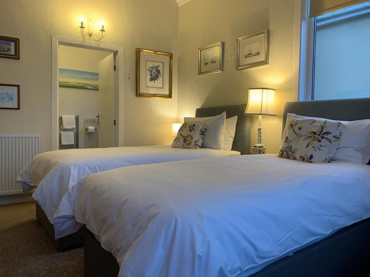 Deluxe Double or Twin Room Sea View