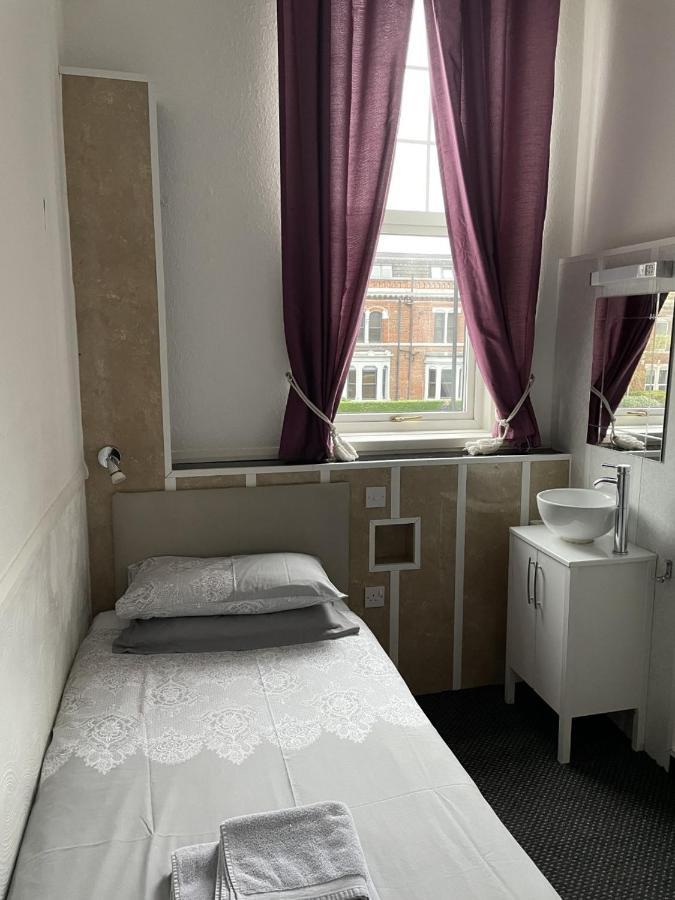 Standard Single Room Shared