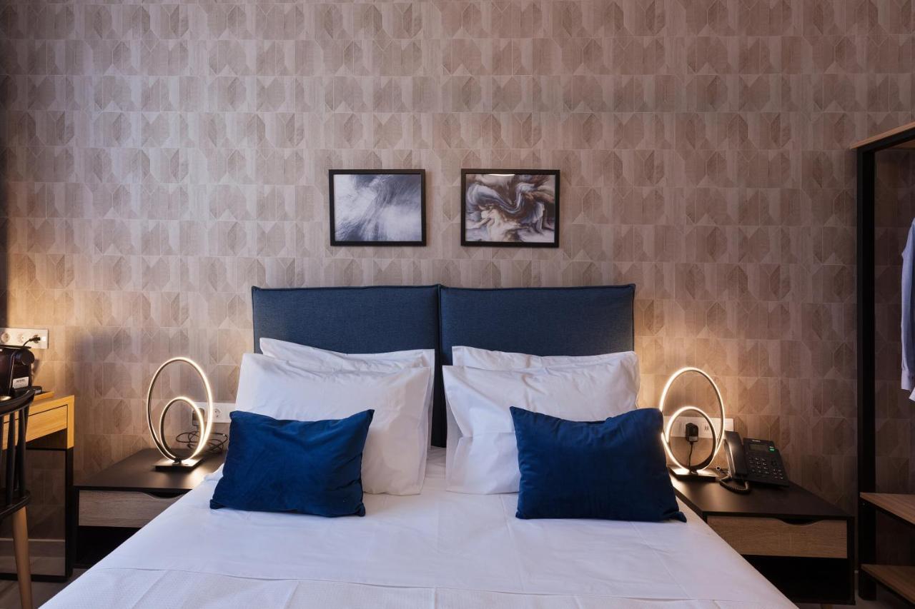Superior Double or Twin Room City View