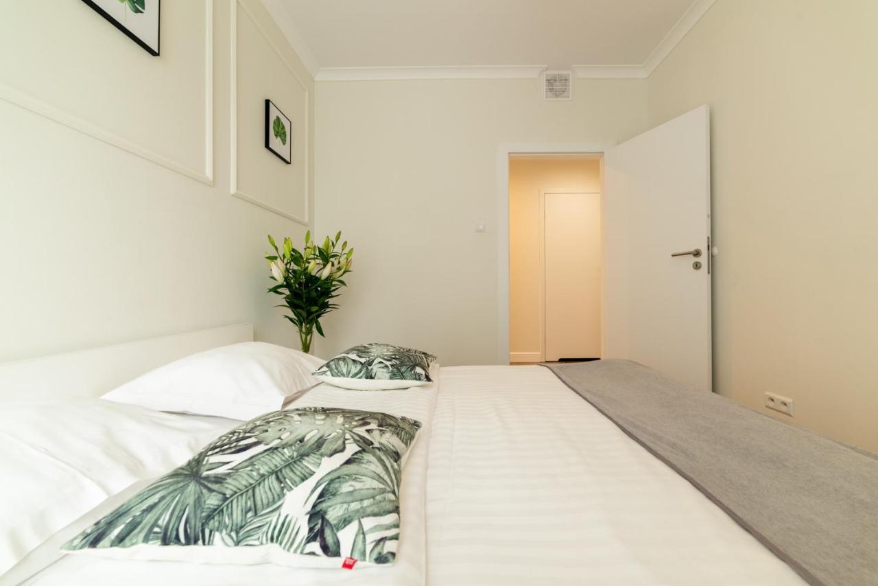 Deluxe Two-Bedroom Apartment