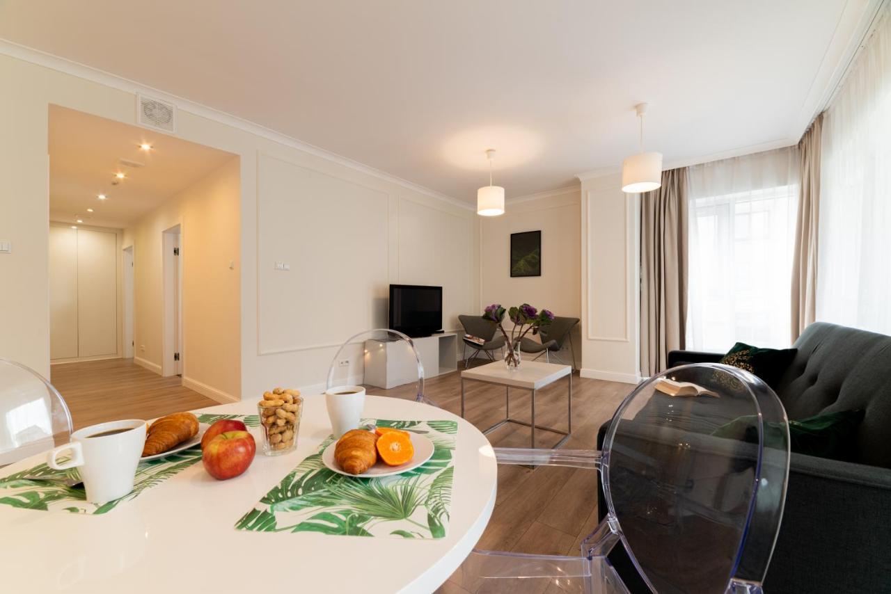 Deluxe Two-Bedroom Apartment
