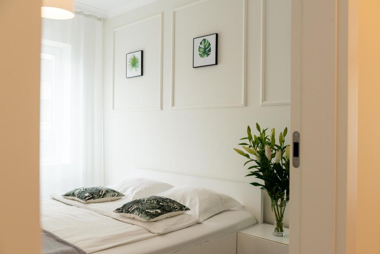Deluxe Two-Bedroom Apartment
