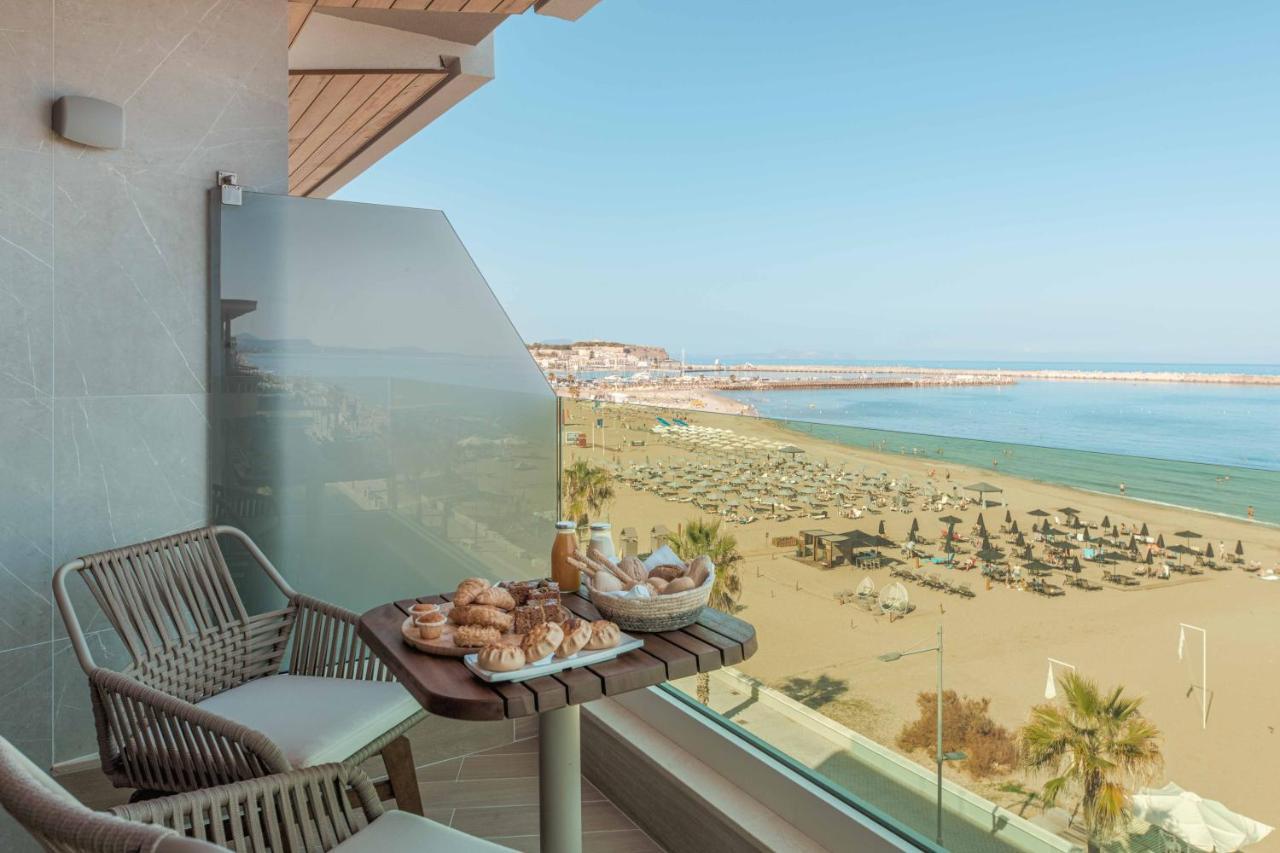 Deluxe Suite Sea View
