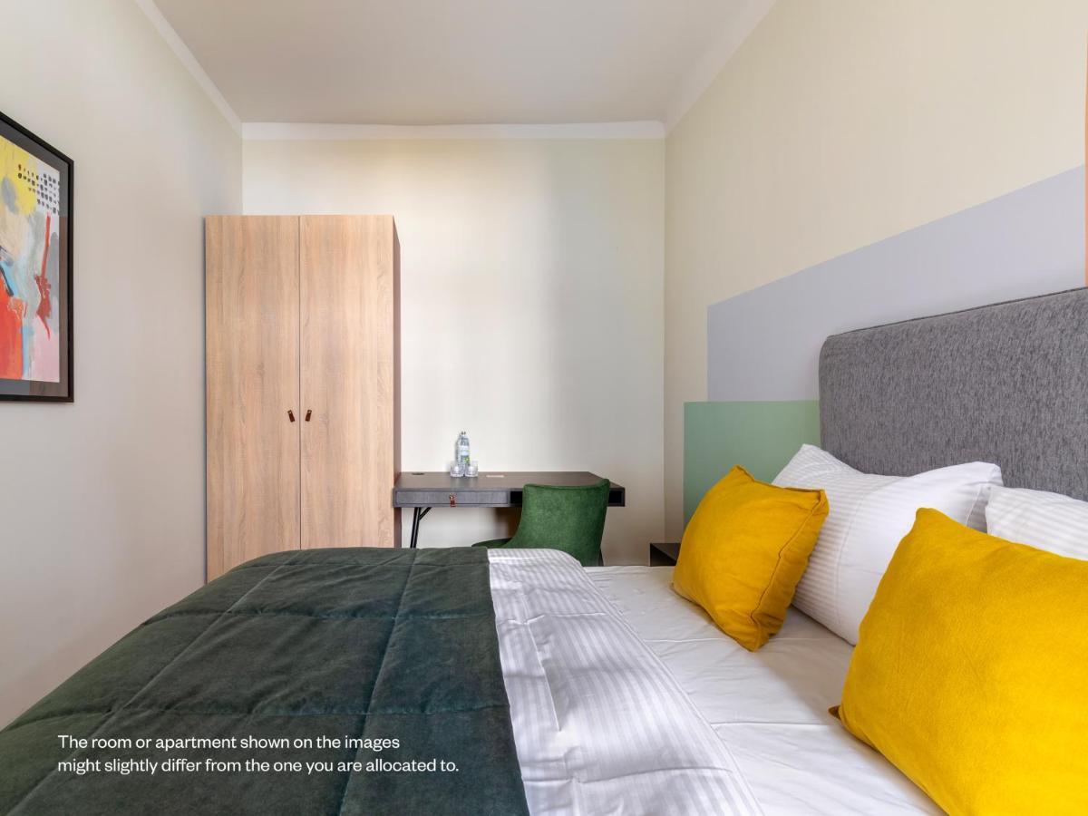 2 Bedroom Apartment