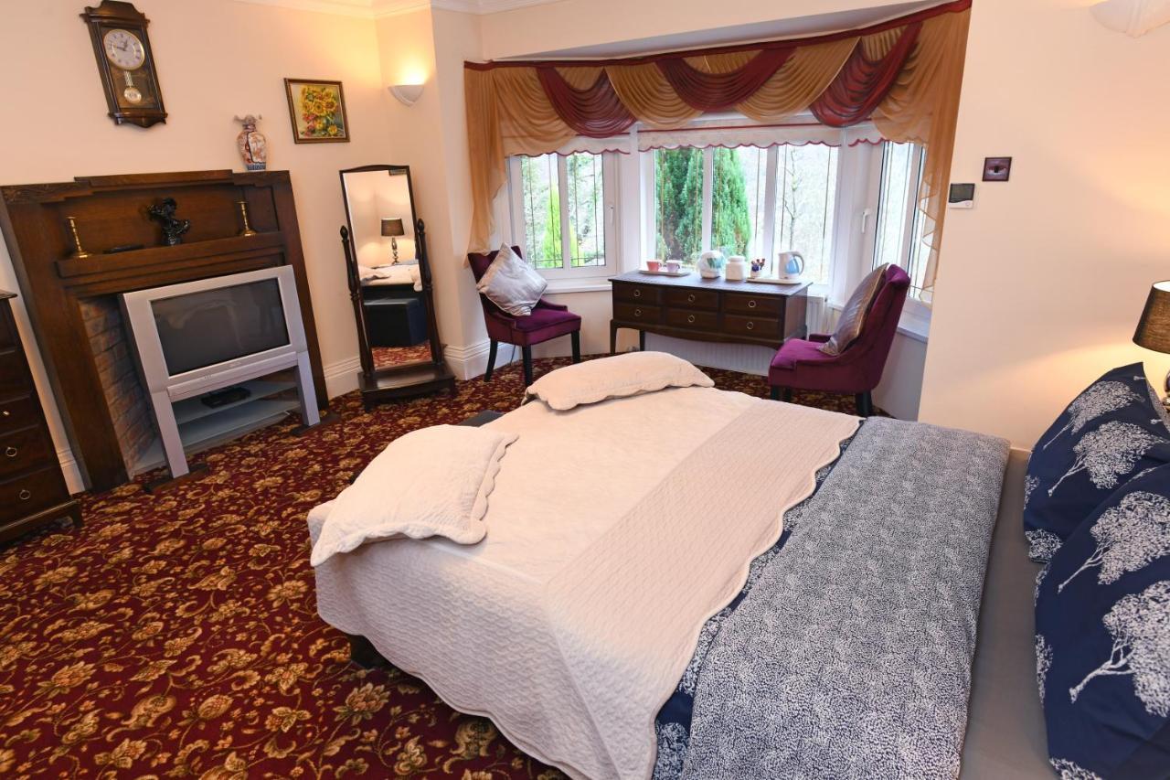 King Room with Mountain View
