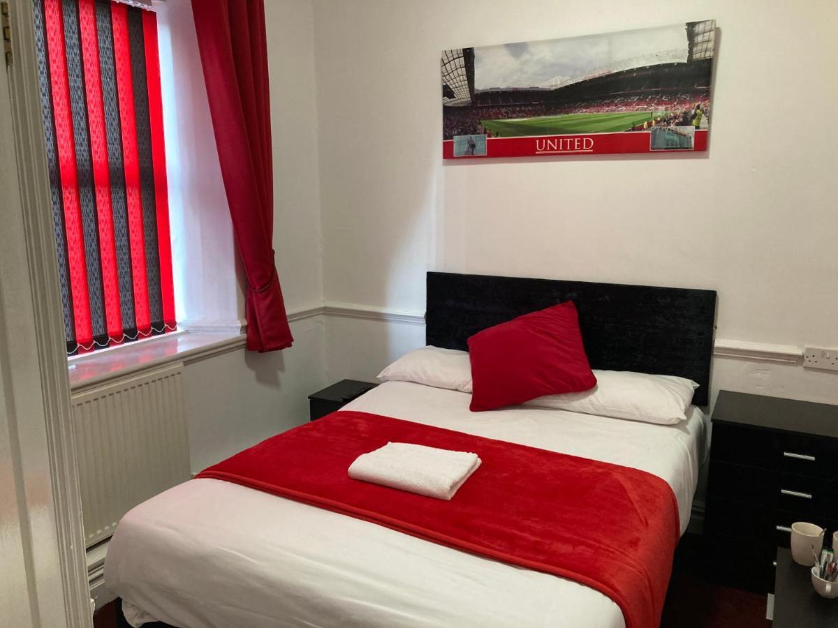 Superior Double Room with Ensuite Bathroom
