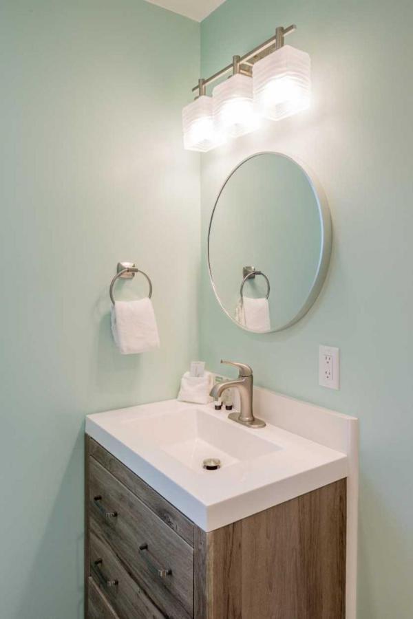 Two Queen Kitchenette