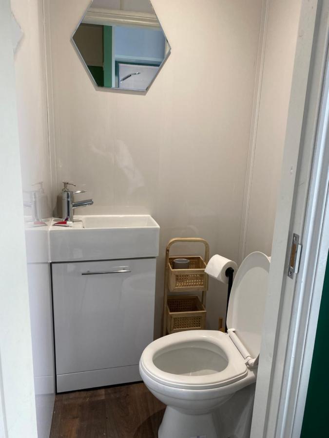 Deluxe Double Room with Shower