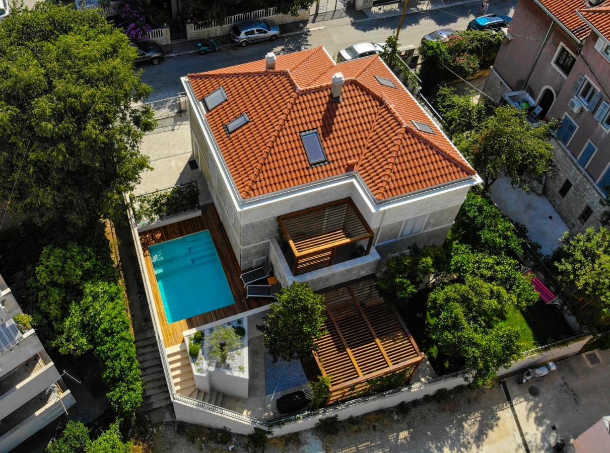 Apartamento con balcón