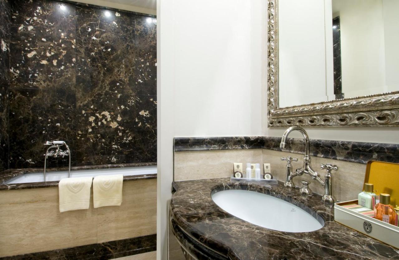 Suite Junior con vistas al lago