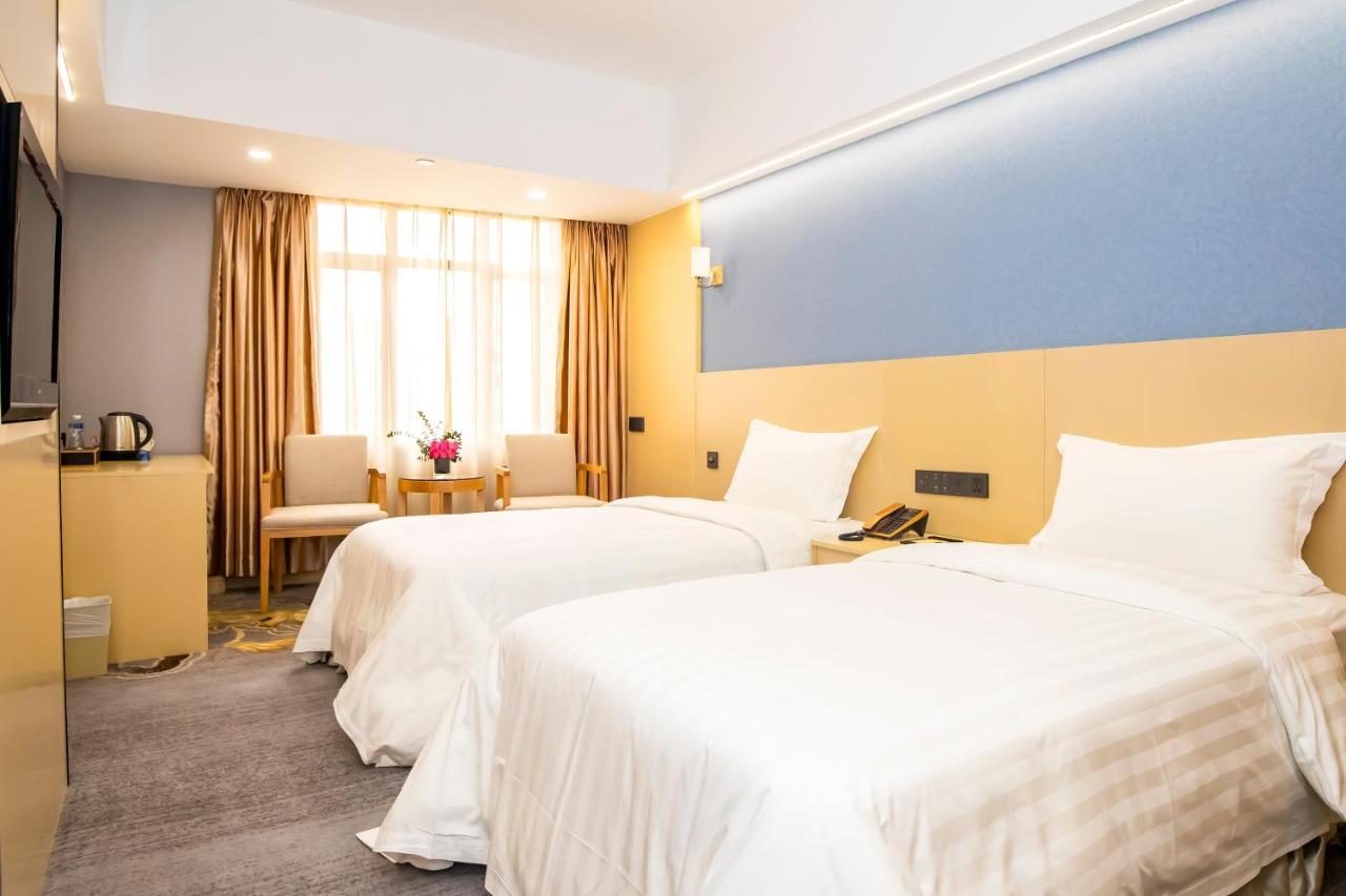 Quarto Twin Standard