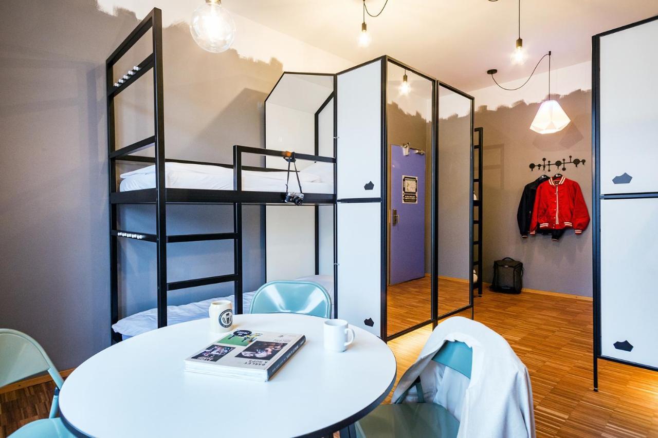 Bed 6-Bed Mixed Dormitory Room