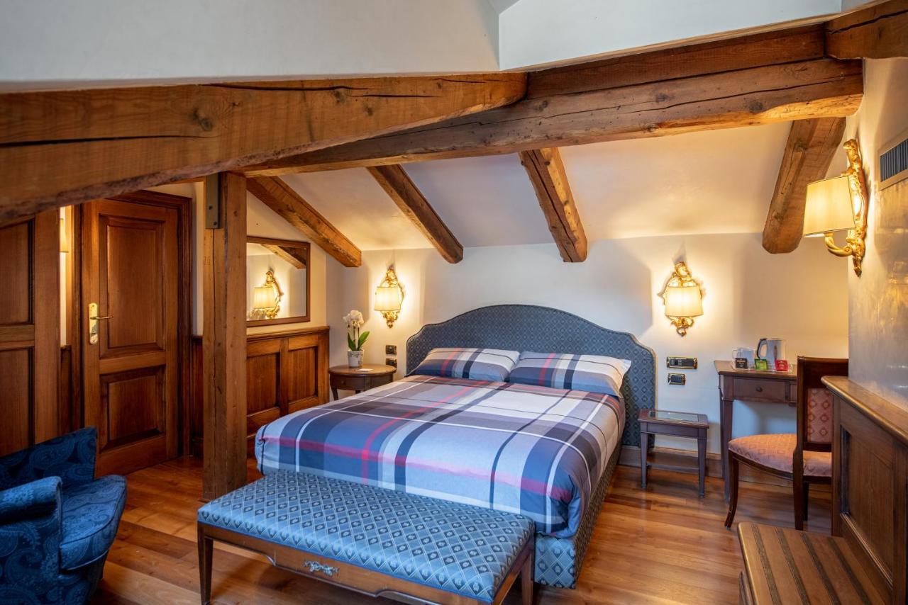 Deluxe Double or Twin Room Annex