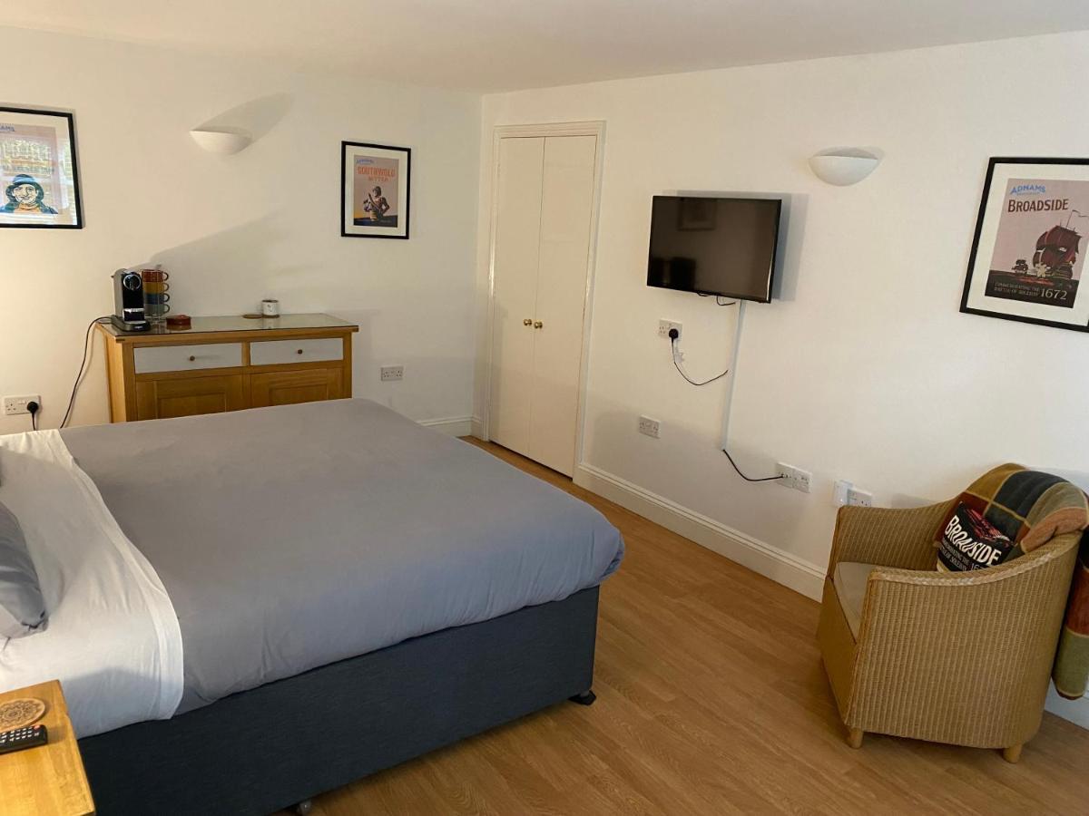 Large Double or Twin Room