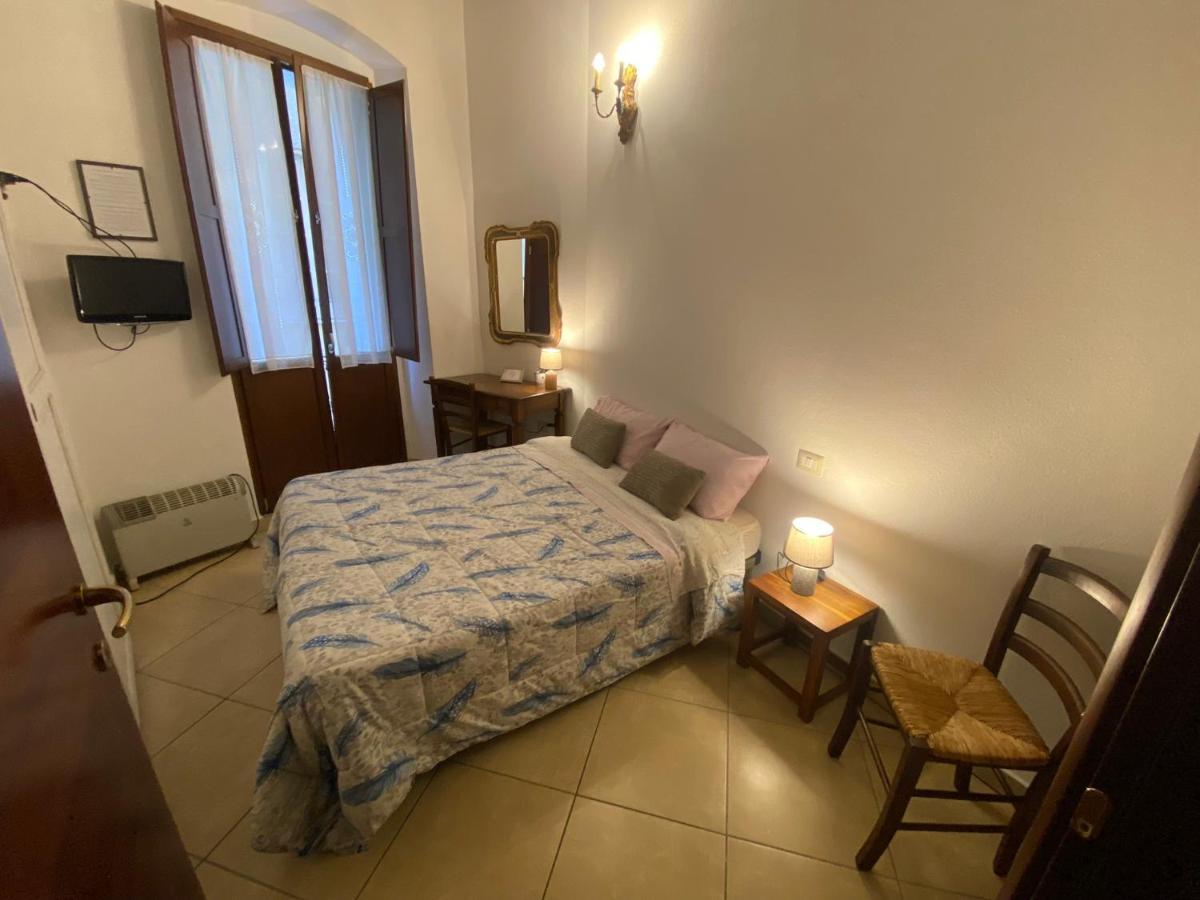 Small Double Room Private External Bathroom