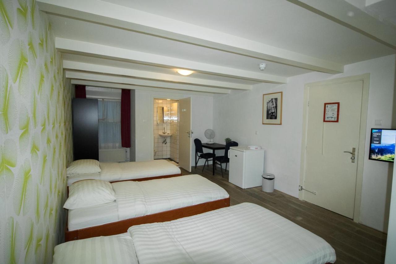Camera Quadrupla con Bagno Privato
