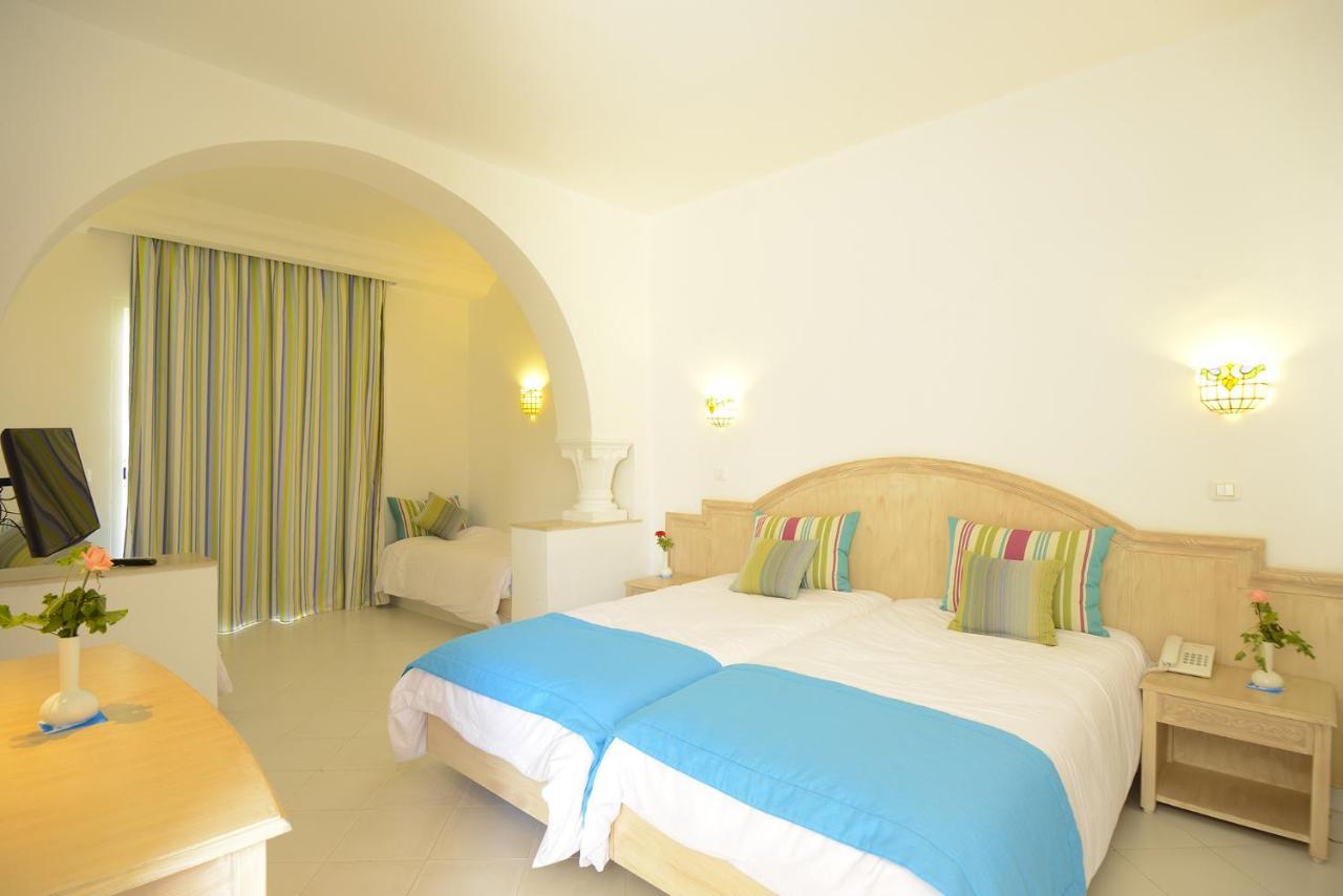 Triple Room Terrace