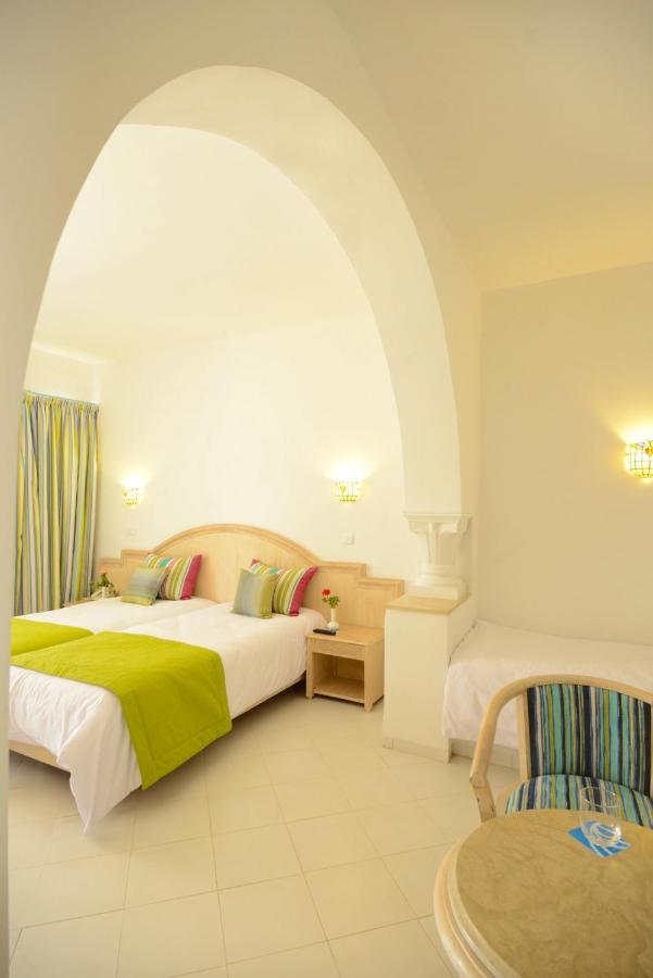 Triple Room Terrace