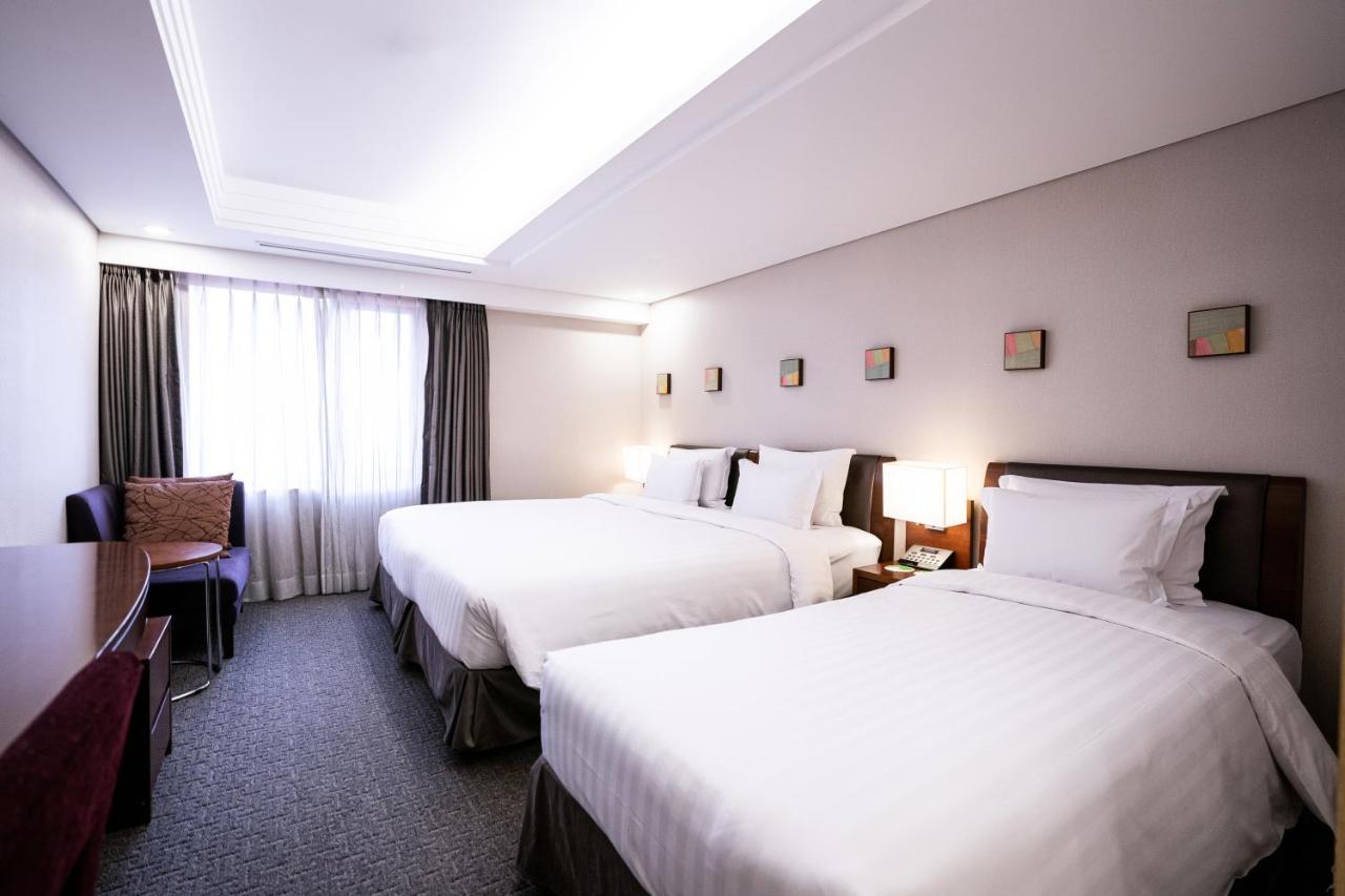 Family Twin Room
